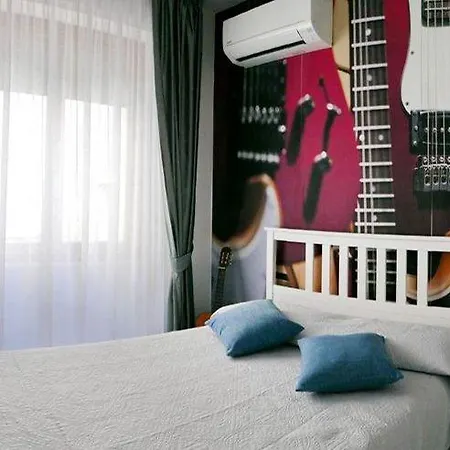 Bed and Breakfast I Art 4*