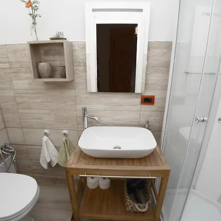 Bed and Breakfast I Art 4*