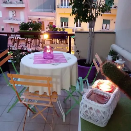 לינה וארוחת בוקר I Art קליארי